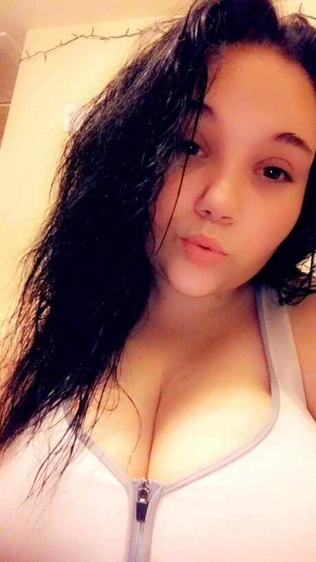 Nacktes geleaktes OnlyFans-Foto von Bri