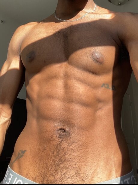 Nacktes geleaktes OnlyFans-Foto von Autti