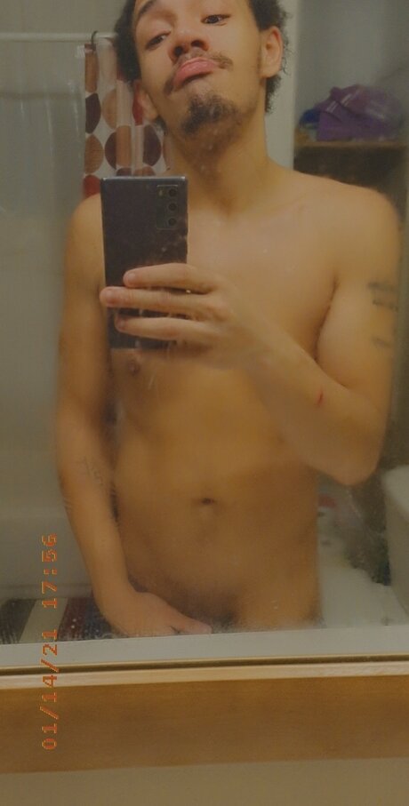 Nacktes geleaktes OnlyFans-Foto von Richard