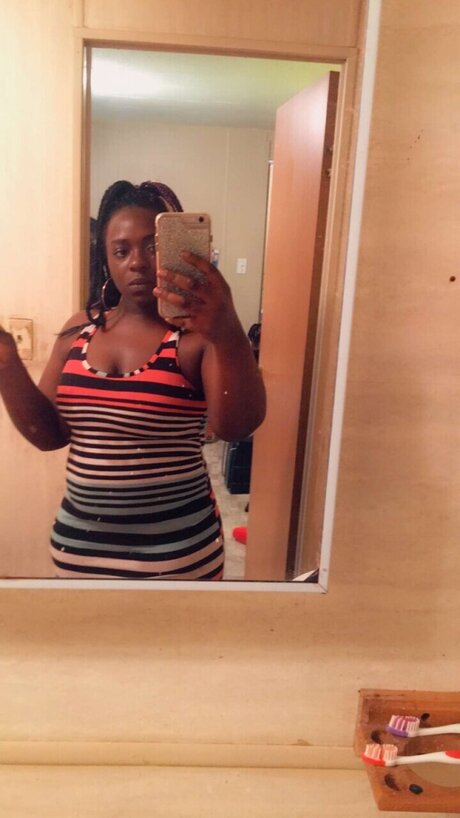 Nacktes geleaktes OnlyFans-Foto von Candylady