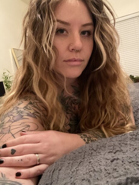 Nacktes geleaktes OnlyFans-Foto von Tangerine