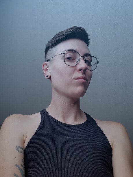 Nacktes geleaktes OnlyFans-Foto von Medulla Oblongata