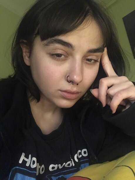 Nacktes geleaktes OnlyFans-Foto von Kris