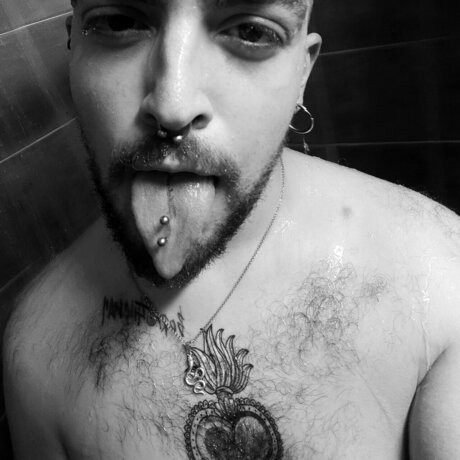 Nacktes geleaktes OnlyFans-Foto von Topflo