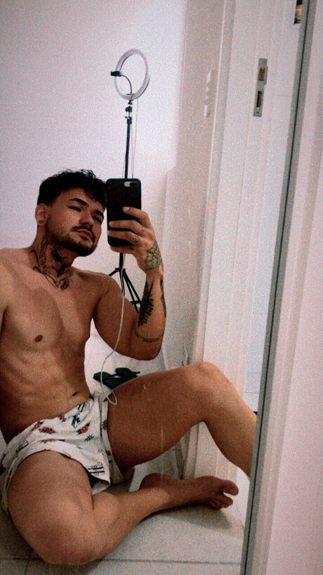 Nacktes geleaktes OnlyFans-Foto von Lillo Sillveira