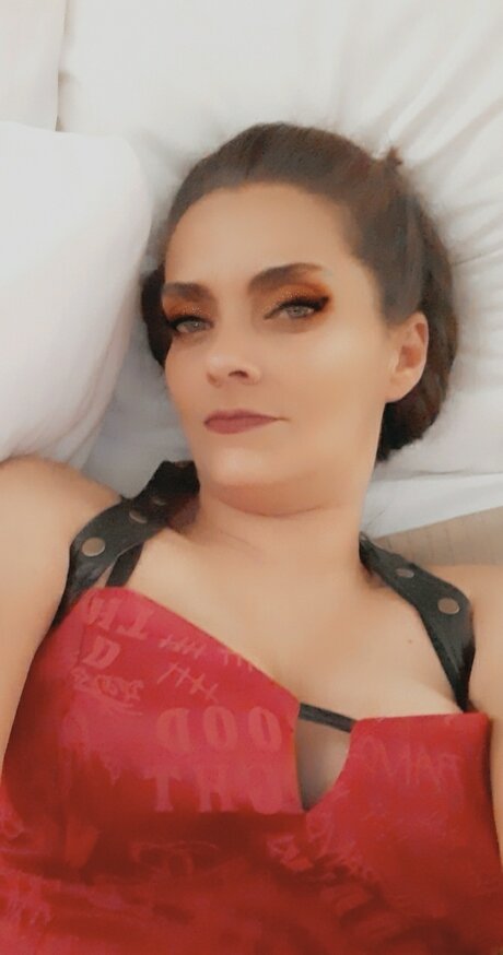 Nacktes geleaktes OnlyFans-Foto von Usemeup