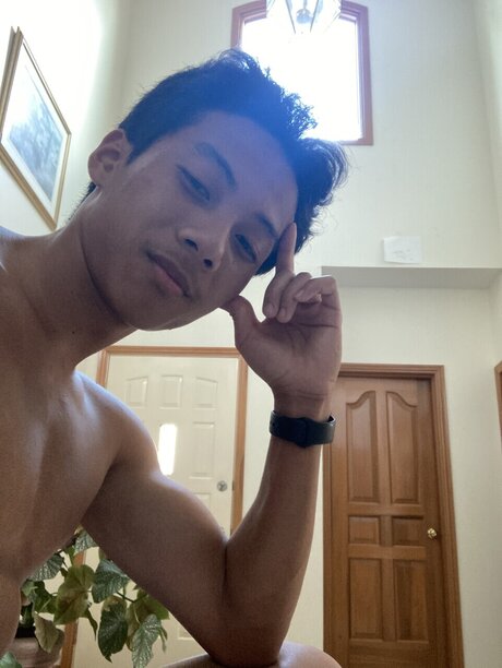 Nacktes geleaktes OnlyFans-Foto von Bernard