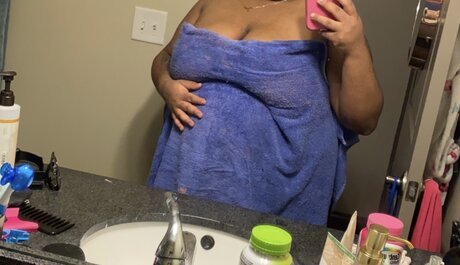 Nacktes geleaktes OnlyFans-Foto von Zurianna