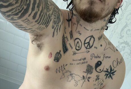Nacktes geleaktes OnlyFans-Foto von Matthew Shillcock