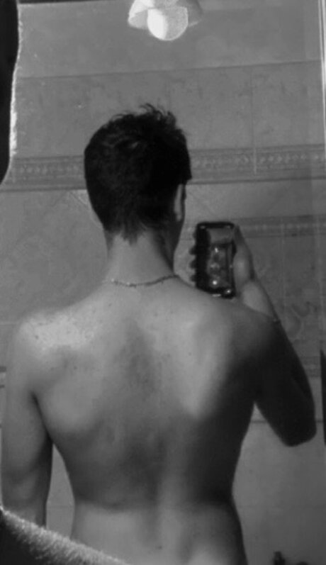 Nacktes geleaktes OnlyFans-Foto von Andrea