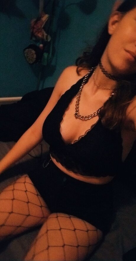 Nacktes geleaktes OnlyFans-Foto von Katt