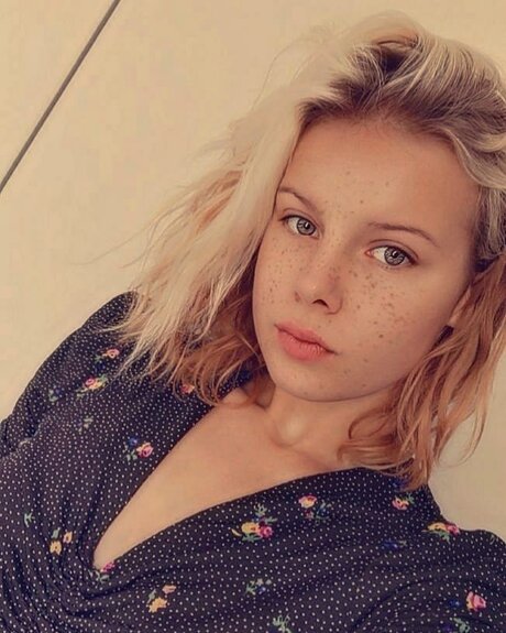 Nacktes geleaktes OnlyFans-Foto von Luci