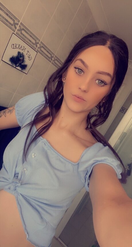 Nacktes geleaktes OnlyFans-Foto von Angela Harris