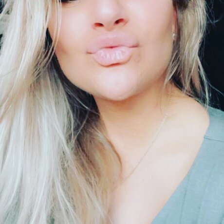 Nacktes geleaktes OnlyFans-Foto von Lady A