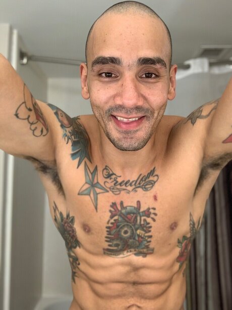 Nacktes geleaktes OnlyFans-Foto von Tito