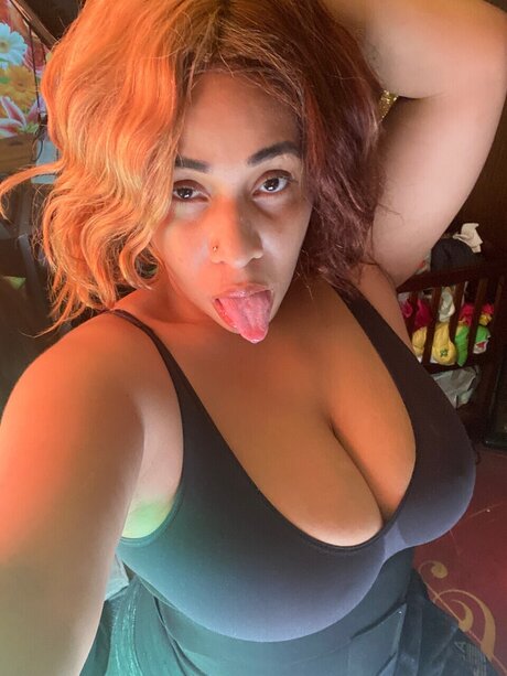 Nacktes geleaktes OnlyFans-Foto von Knasty