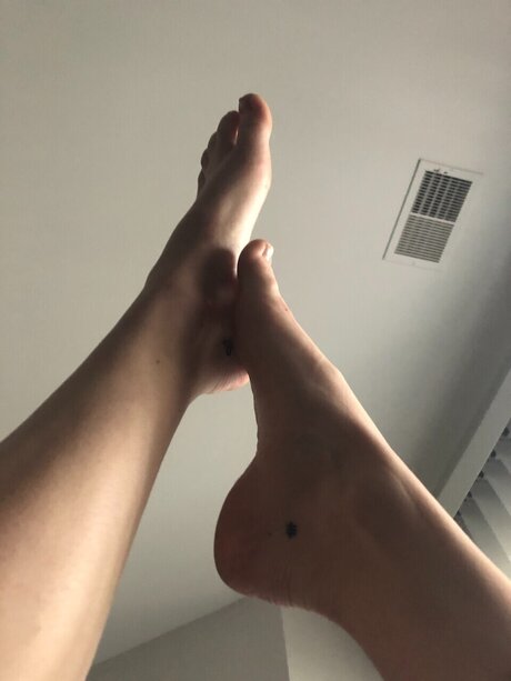 Nacktes geleaktes OnlyFans-Foto von Pedicured Princess