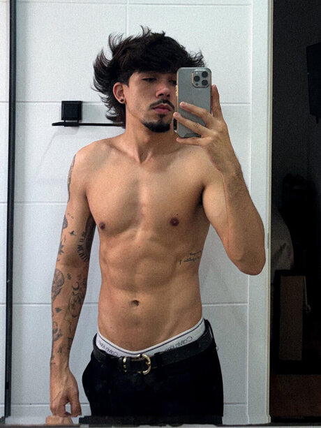 Nacktes geleaktes OnlyFans-Foto von 