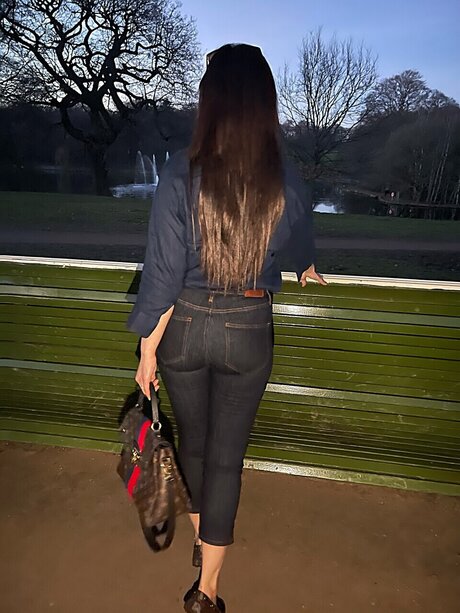 Nacktes geleaktes OnlyFans-Foto von Theo