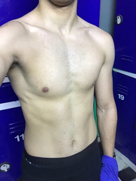 Nacktes geleaktes OnlyFans-Foto von Pubvertica