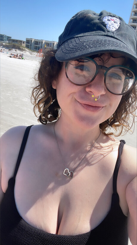 Nacktes geleaktes OnlyFans-Foto von Friendlysugar