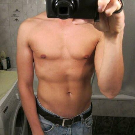 Nacktes geleaktes OnlyFans-Foto von Phaenoman