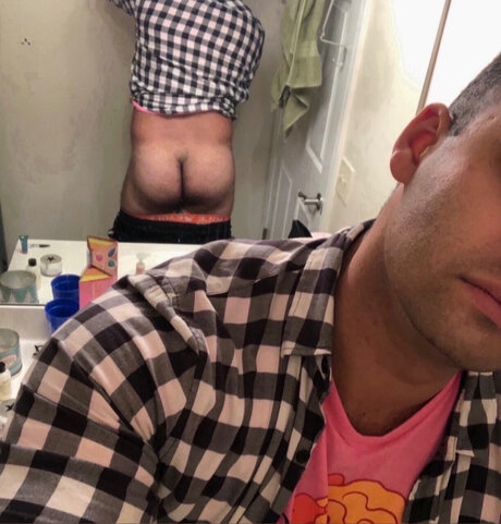 Nacktes geleaktes OnlyFans-Foto von 