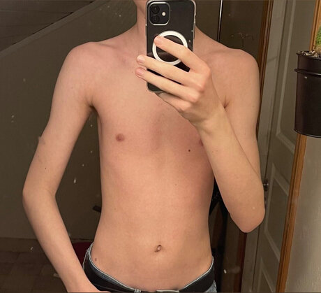 Nacktes geleaktes OnlyFans-Foto von Harley Davis