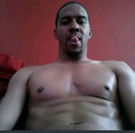Nacktes geleaktes OnlyFans-Foto von Smooth