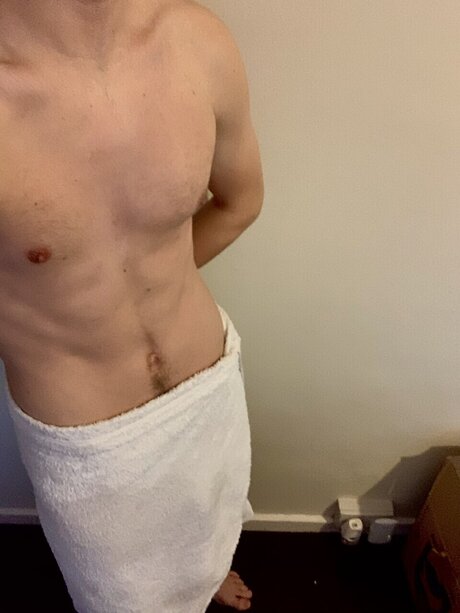 Nacktes geleaktes OnlyFans-Foto von Youngforfun23