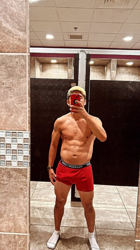 Nacktes geleaktes OnlyFans-Foto von Angelodevil