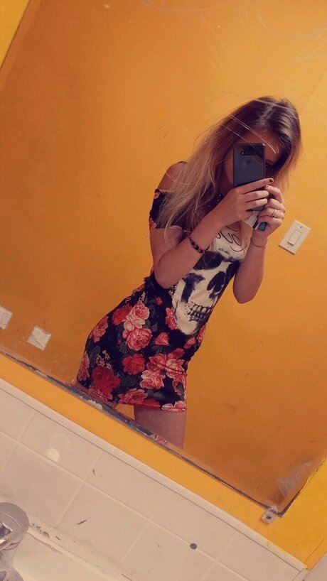 Nacktes geleaktes OnlyFans-Foto von Daisy Sunshine
