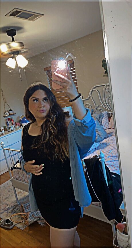 Nacktes geleaktes OnlyFans-Foto von Abby 