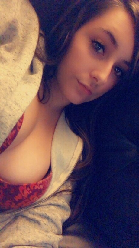 Nacktes geleaktes OnlyFans-Foto von Jbbeeexoxo