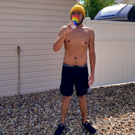 Nacktes geleaktes OnlyFans-Foto von Topversbottom