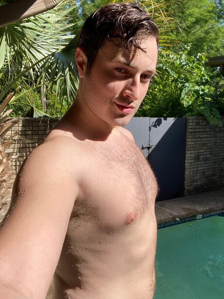 Nacktes geleaktes OnlyFans-Foto von Chris