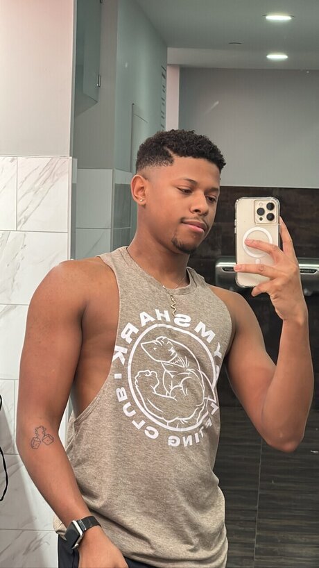 Nacktes geleaktes OnlyFans-Foto von Anthony