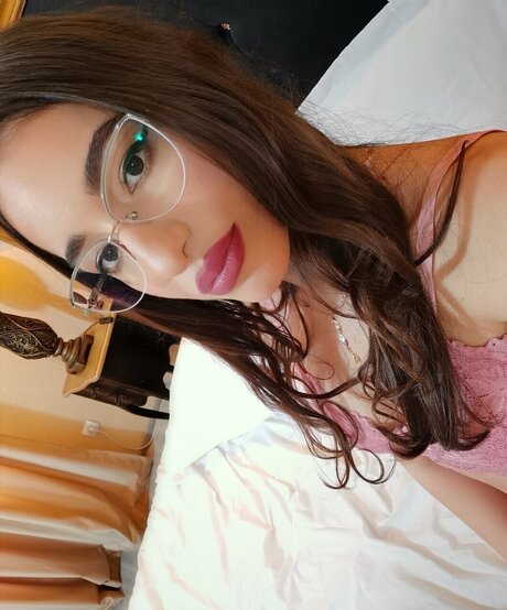 Nacktes geleaktes OnlyFans-Foto von Andreea