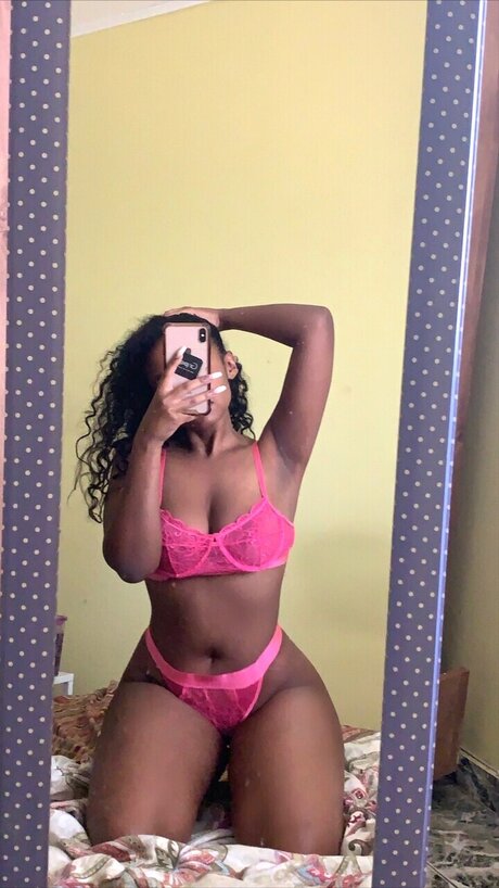 Nacktes geleaktes OnlyFans-Foto von Naya