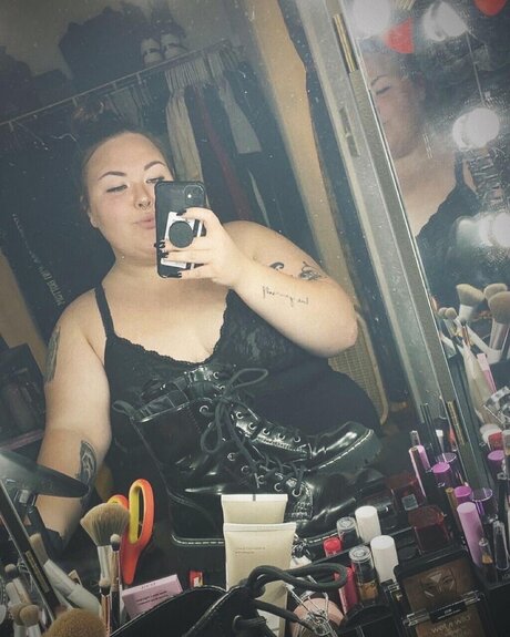 Nacktes geleaktes OnlyFans-Foto von Jasmine