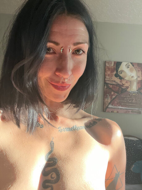 Nacktes geleaktes OnlyFans-Foto von Littlemissmagik