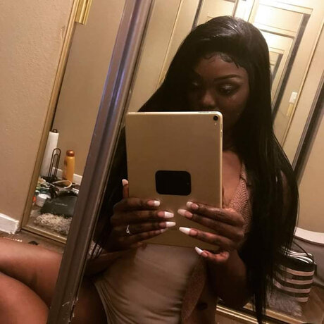 Nacktes geleaktes OnlyFans-Foto von Cctheccsho