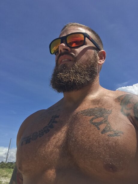 Nacktes geleaktes OnlyFans-Foto von Matthew Cardona