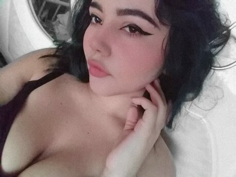 Nacktes geleaktes OnlyFans-Foto von Amanda