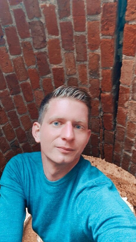Nacktes geleaktes OnlyFans-Foto von Kevin Bas