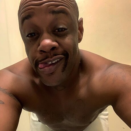 Nacktes geleaktes OnlyFans-Foto von Reemdadream