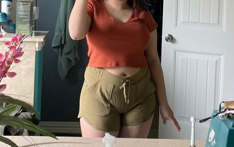 Nacktes geleaktes OnlyFans-Foto von Sunday