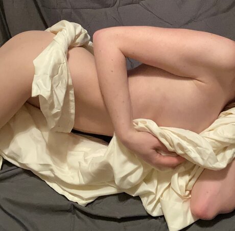 Nacktes geleaktes OnlyFans-Foto von Lets Make A Villain