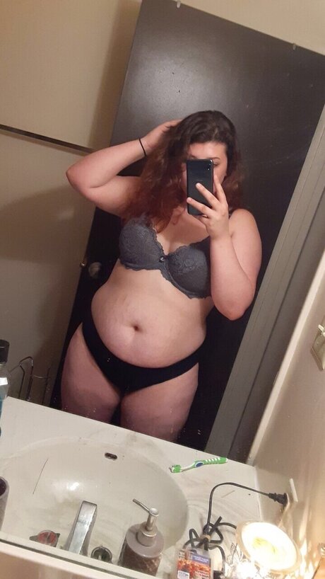 Nacktes geleaktes OnlyFans-Foto von Hailey