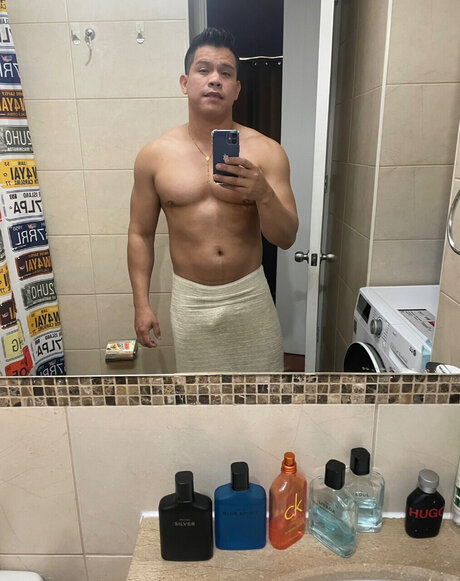 Nacktes geleaktes OnlyFans-Foto von Yober